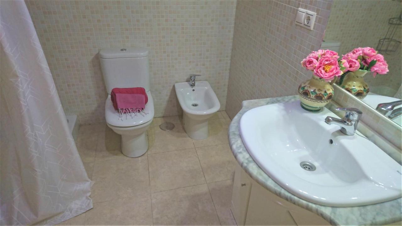 شقة Cerca Playa-Aa-Patio Privado لقنت المظهر الخارجي الصورة