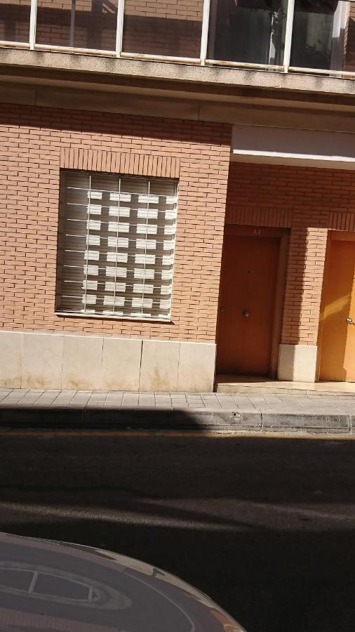 شقة Cerca Playa-Aa-Patio Privado لقنت المظهر الخارجي الصورة
